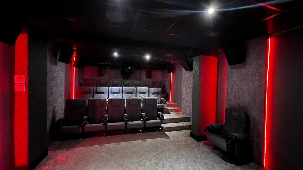 TSR_ProVA's tweet photo. TSR Films Private Limited is Integrated with Preview Theatre. 2K Projection Equipped with Dolby ATMOS™ Audio For Special Movie Preview, Short films, Advertisements, Photo slide Presentation, play any kind media instantly.
All at affordable prices, 
24/7 &amp; 365 days https://t.co/KidHr96KHU