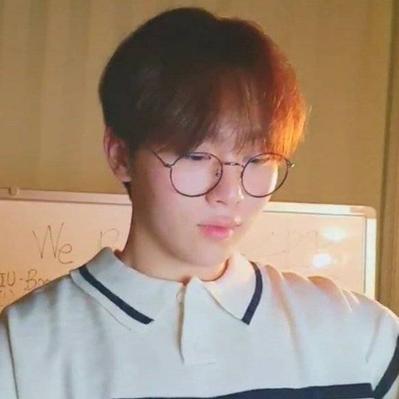 halcyonboo's tweet photo. -96𝘻 × 𝘴𝘦𝘶𝘯𝘨𝘬𝘸𝘢𝘯 𝘴𝘰𝘤𝘮𝘦𝘥 𝘢𝘶

𝘒𝘸𝘢𝘯 𝘢𝘯𝘥 𝘩𝘪𝘴 '𝘢𝘣𝘰𝘶𝘵 𝘮𝘺 𝘦𝘹' 𝘵𝘩𝘳𝘦𝘢𝘥 https://t.co/30IzLXL2HP