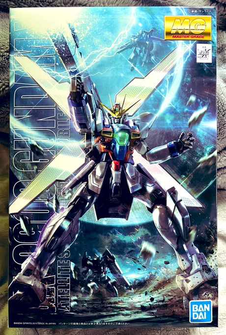 7/30,プラモ製作手元配信してます.
今日のキットは,【MG ガンダムX】.
月は出てい…る!

https://t.co/RJOaiWP2Zq

#越山弱衰生 