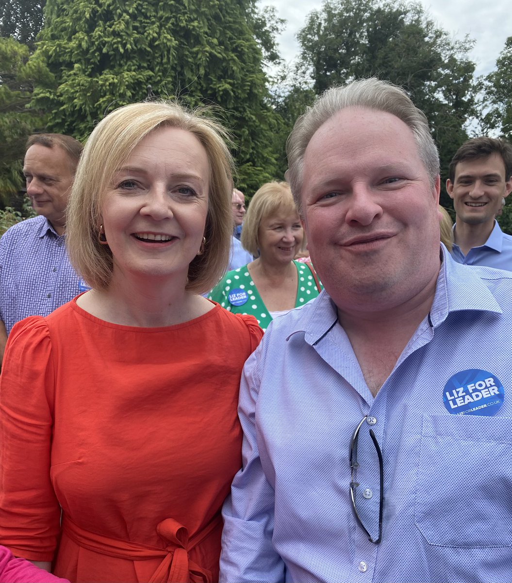 DuncanCrossey's tweet photo. I will proudly be casting my Conservative Party Leadership ballot for the girl from Paisley. #LizForLeader https://t.co/fbBqxPjbN2