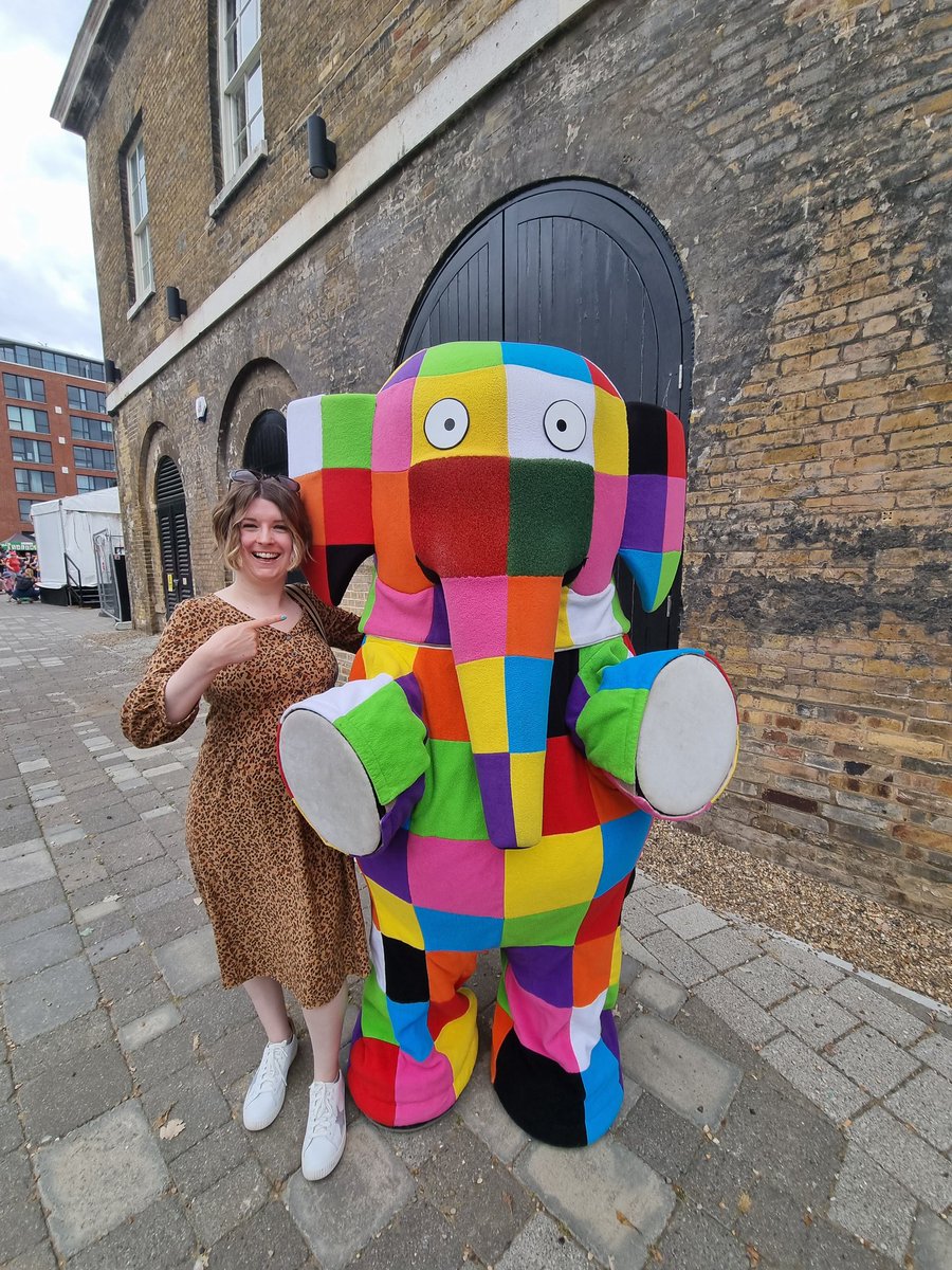 emmamottram's tweet photo. I met Elmer the Elephant 😍 Thanks to @MamaGStories @DamenationBGT @PantoDameDotty @rar_london and @Tramshed__ for a brilliant Family Pride 🏳️‍🌈 in Woolwich today #pride https://t.co/xlRI9JniAN