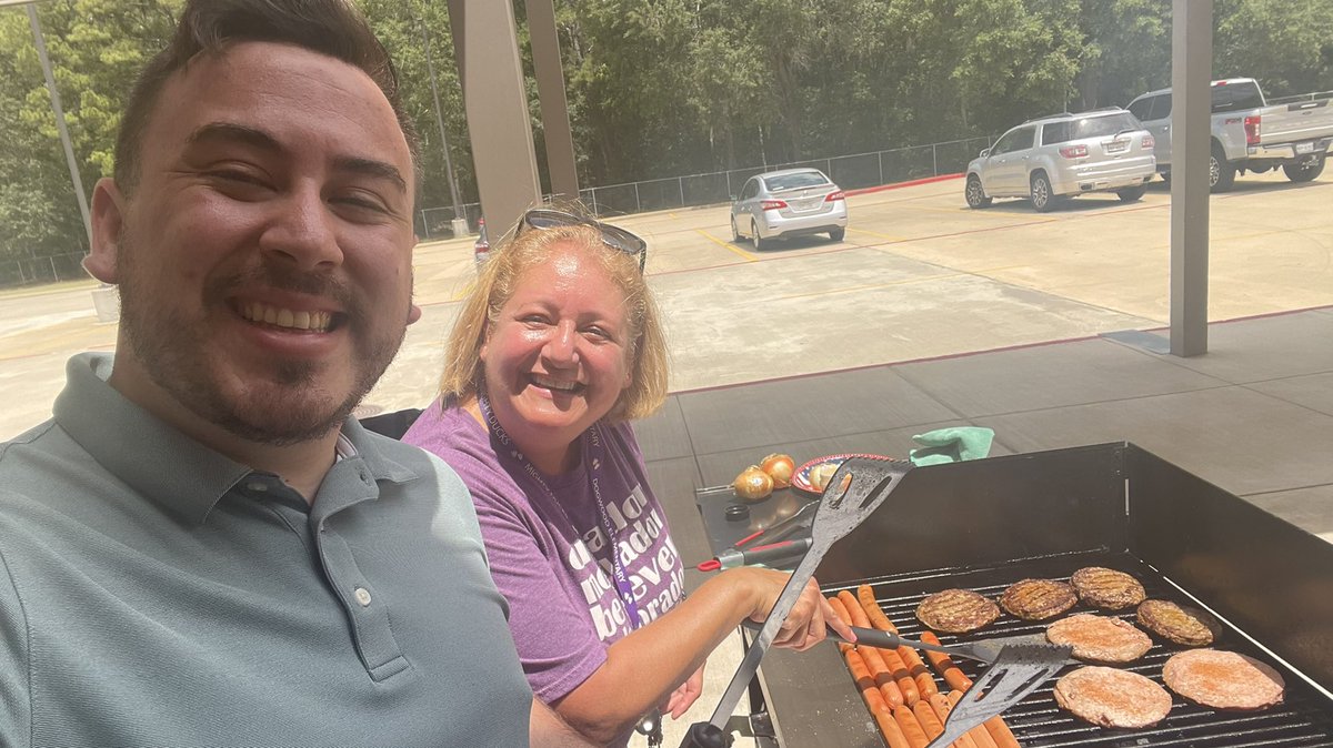 <a href="/Dogwood_Elem/">Dogwood Elementary</a> WELCOME BACK PICNIC!! 🦆💜So exited to start this school year with a wonderful group of coworkers <a href="/newcaneyisd/">New Caney ISD</a>  <a href="/sherilowe13/">Sheri Lowe</a>