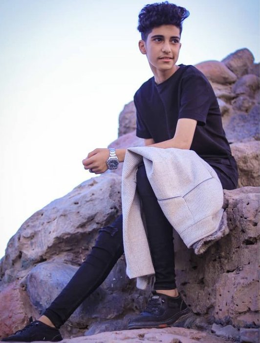 عندما ينشغل الناس بالحديث عنك وانت
 تعلم إنك لم تخطئ بحقهم تذكر جيداً،
 أن تحمد الله الذي أشغلهم بك 
 ولم يشغلك بهم ..

  #السنة_الهجرية_الجديدة أفضل مما مضا 
   إن شاء الله ❤️😘😘🌹🌹😘❤️