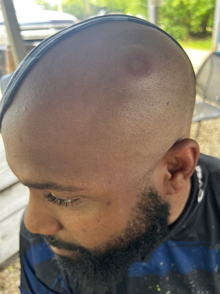 Be careful going paintballin’ with players. Aint no love off the field 😹 @Jay_be18 you owe me some bear crawls for this 4ft headshot 👀 #PawsDown