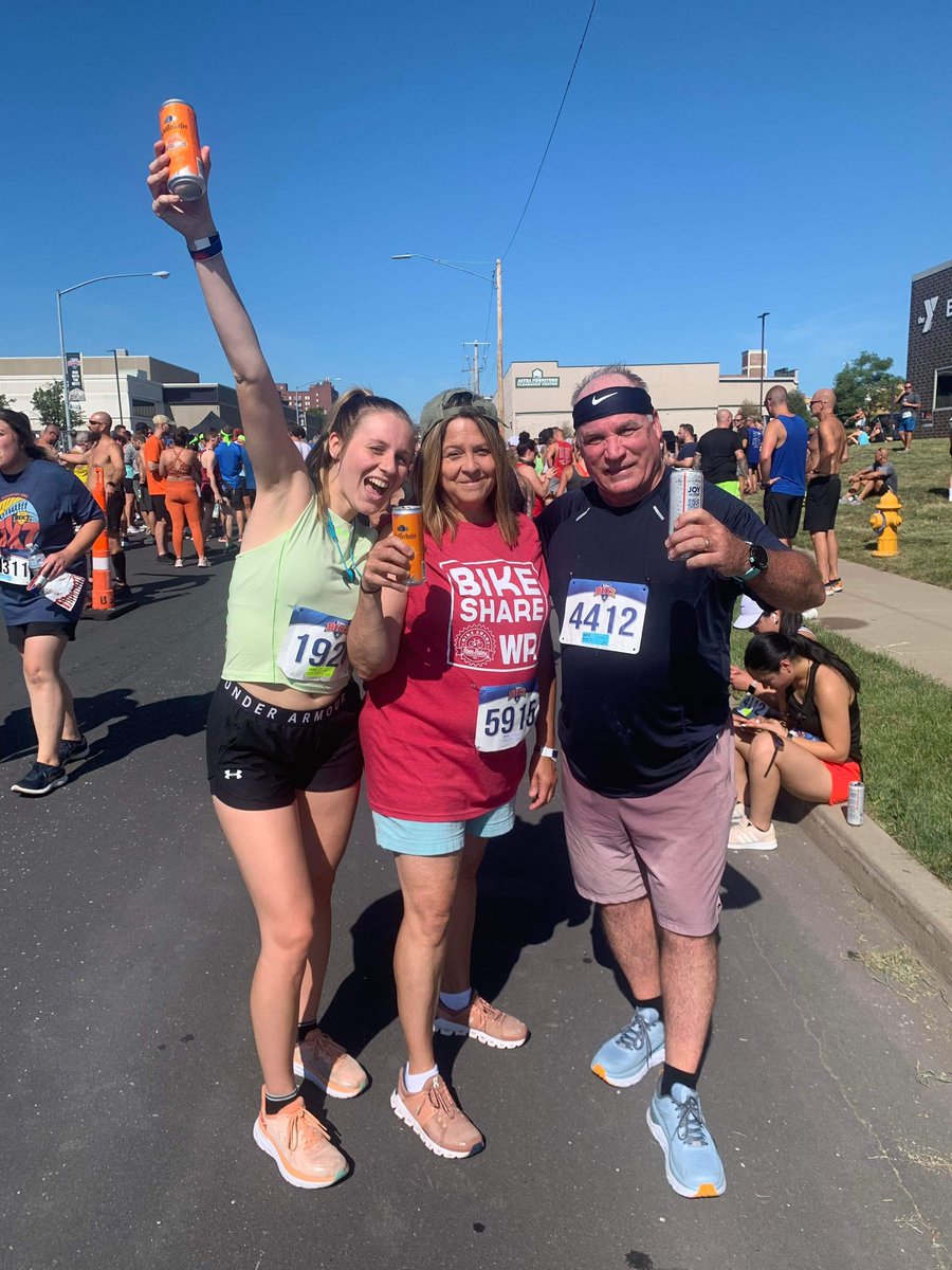 jim_wendels's tweet photo. The BIX7 down in Iowa was a grade challenging 7-mile running course. Finished so not bad for an old man at 57. Best of all, time with the fam and a beer at the finish line. https://t.co/tZOzAggX7h