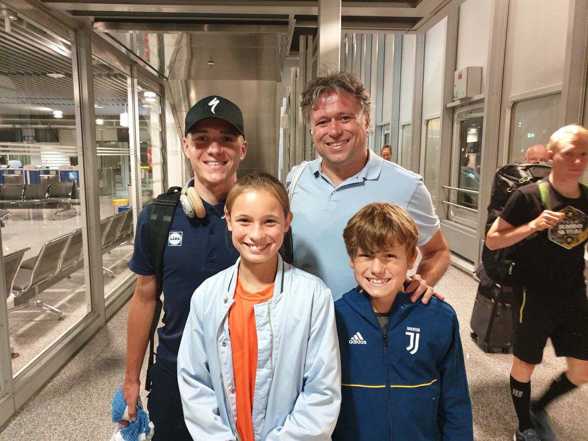 SergeBeckers's tweet photo. Hij doet het wéér, net als in 2019! Held @remcoevenepoel1 Fantastisch man!!! https://t.co/yn5cuM7cHz