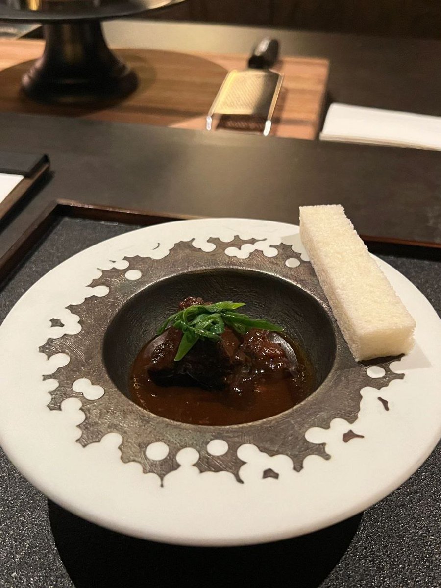 ChadSingleton16's tweet image. I'm going to start eating🤪