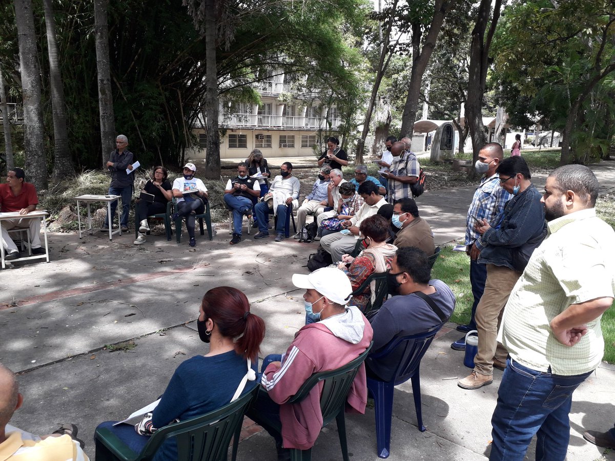 Encuentro de trabajadores y trabajadoras en la UCV. Mesas de trabajo y plenaria