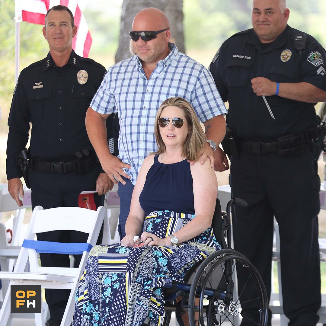 Today we celebrate U.S. Army SSG Tammy Barrett's three year #homeversary! In 2019 we joined <a href="/AustinC4C/">Austin Police Benevolent Foundation</a> and Henley Homes in handing over the keys to her new home.