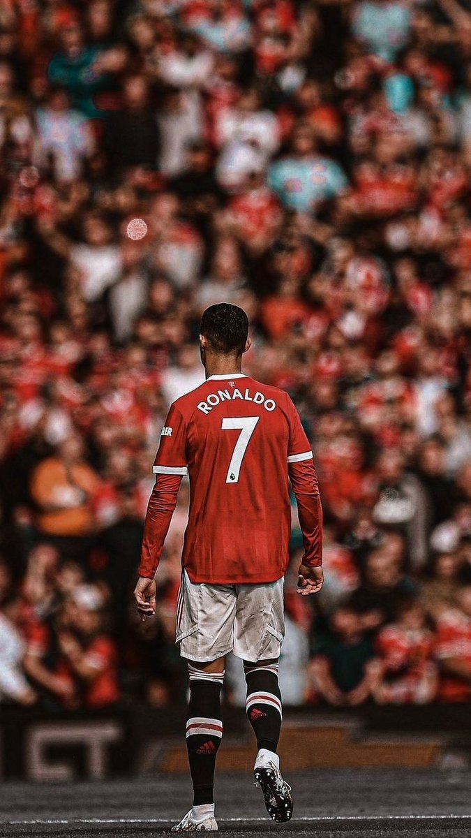 <a href="/Cristiano/">Cristiano Ronaldo</a> 🐐❤