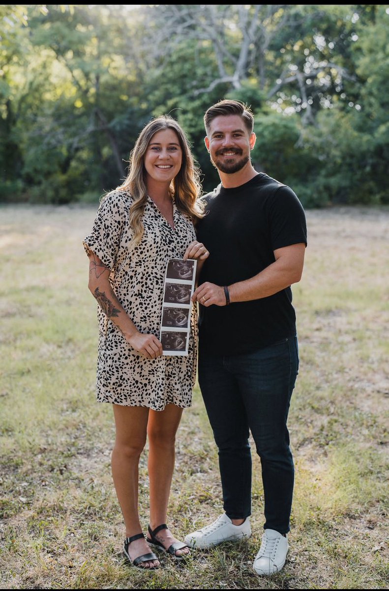 Coach_Leftwich's tweet photo. What a blessing, the newest member of Team Leftwich will arrive in January!
@CocoLeftwich https://t.co/YFnJBzPvDP