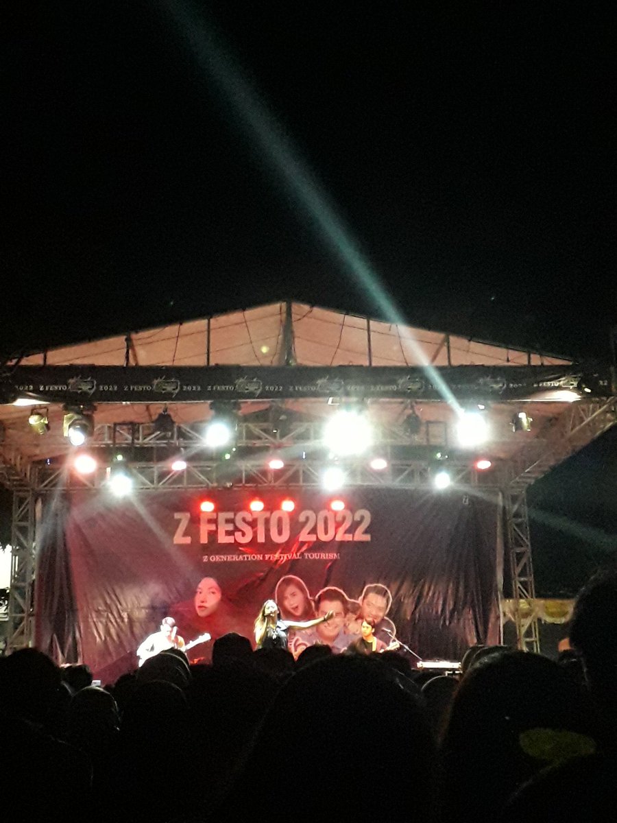 <a href="/SoundOfAMirror/">Sound Of a Mirror</a> ❤