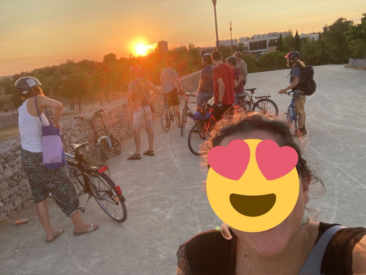 MassCriticMtp's tweet photo. Une belle ballade vers les hauteurs de Malbosc et fin aux Beaux Arts. On a roulé, papoté. On s'est fait doubler à toute allure par une AudiA3 pour finir ensemble au feu rouge et s’entendre dire « La route, c'est pas fait pour les cyclistes »
Allez, on se retrouve le mois prochain https://t.co/3H0SbkloZR