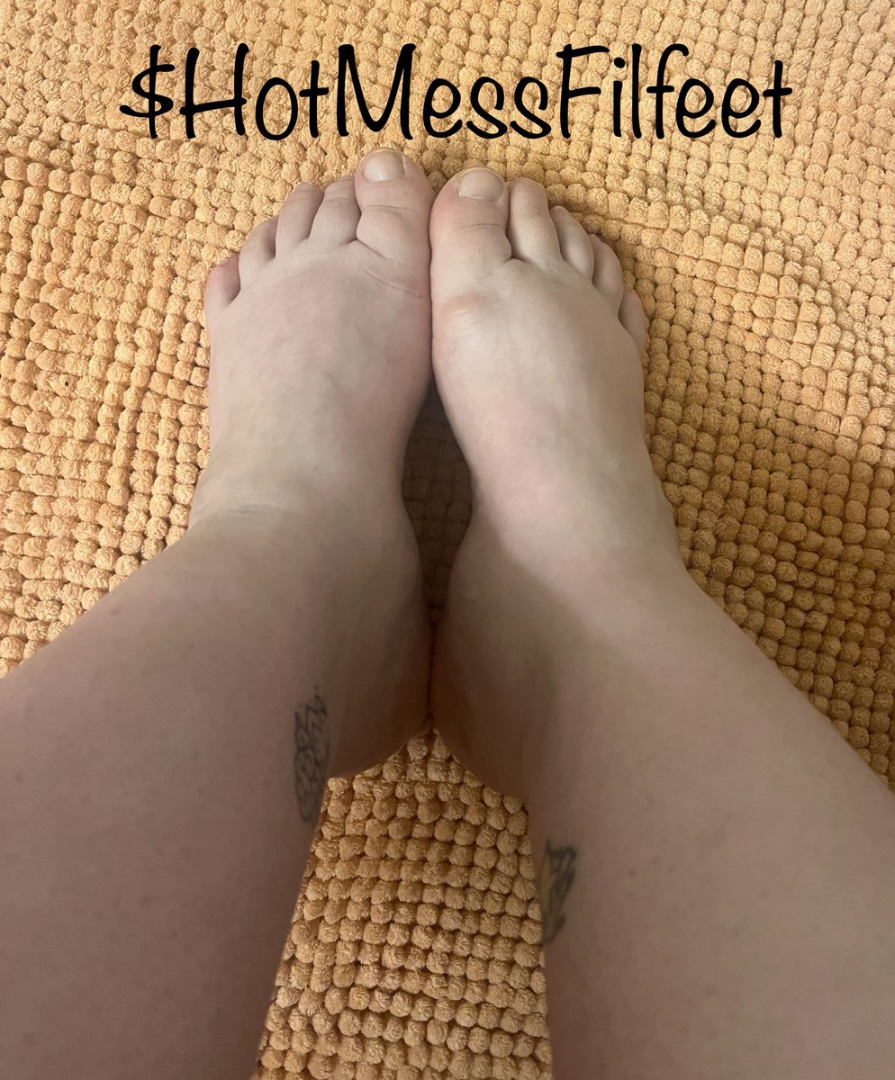 HotMessMilfeet's tweet photo. @Feetfinder $HotMessMilfeet  I’m also accepting customs, will step on almost anything in video. Just let me know what you want! https://t.co/ZaWy2kmguQ