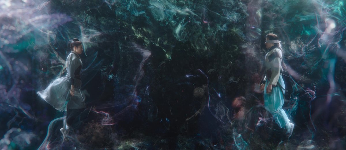 ramblingsofafan's tweet image. Bu-yeon is not a victim of having her body stolen by Naksu, as some claim, when it's literally her who not only let Naksu take her body but forced her to do it, flipping the tables on her. Bu-yeon has a secret master plan, she's the one pulling the strings. #AlchemyOfSoulsEp13