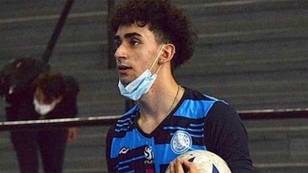 🏐 El Volei Roquetes incorpora el punta receptor argentí Franco Laurenti

▶ LA NOTÍCIA: ebresports.cat/el-volei-roque…

<a href="/Laurenti_Franco/">𝙁𝙧𝙖𝙣𝙦𝙪𝙞𝙩𝙤</a> <a href="/cv_roquetes/">Club Voleibol Roquetes</a> <a href="/FedVenVoleibol/">FVVoleibol</a> <a href="/AjRoquetes/">Ajuntament Roquetes</a> <a href="/IMaigi/">Iᐯᗩᑎ GᗩᖇᑕIᗩ ᗰᗩIGí 🎗</a> <a href="/VoleiCatala/">FCVb</a> <a href="/RFEVB/">Real Federación Española de Voleibol</a> <a href="/RoquetesCom/">Roquetes Comunicació</a> <a href="/esportcat/">Esports</a> <a href="/JoanBarbera7/">joanbarbera</a> <a href="/XimoRambla/">Ximo Rambla</a> #Roquetes #TerresdelEbre