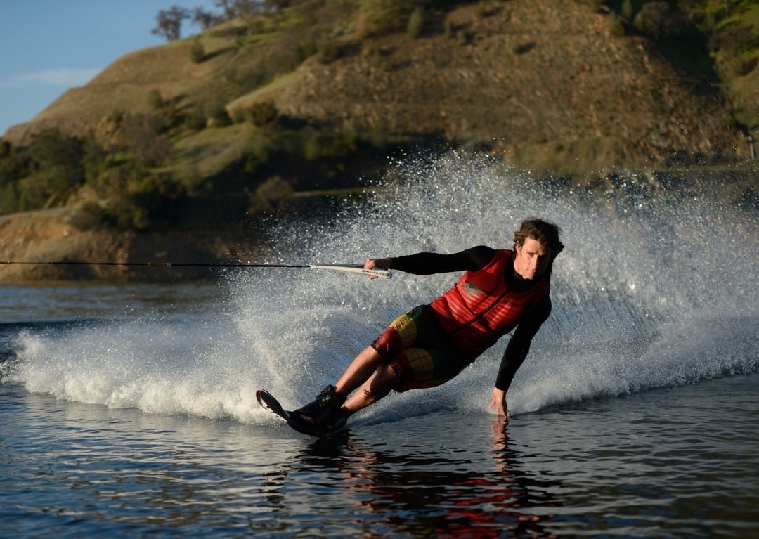WakesportsULMTD's tweet image. Throwback to Marcus Brown feelin the flow of his Freeride on Lake Oroville in 2013

#tbt
#hoskis #syndicatewaterskis #waterski #mostfunwins #waterskiing