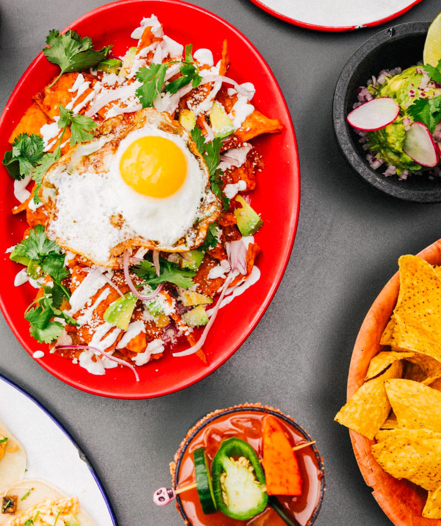 Come fuel up with some brunch before hitting Lolla today! 🍳🍾