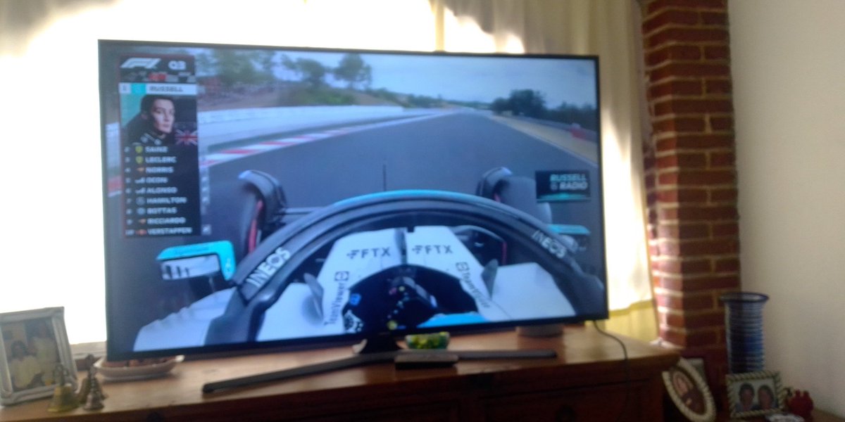 grandotasoy's tweet photo. Me quedé boquiabierta #Russell pole @Carlossainz55 2⁰ @Charles_Leclerc 3⁰ #HungarianGP Increíble la #Qualli adoro este deporte #F1 https://t.co/MKOkRqp5wt