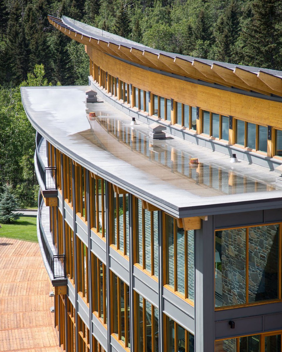 Originally built in 1997 by Mogens Smed, the impressive residence, now Azuridge, was inspired by the history of the Canadian Pacific Railway.

The floor to ceiling windows in the main hall that were added to provide an awe-inspiring panorama of the foothills! 

#foothillscountry