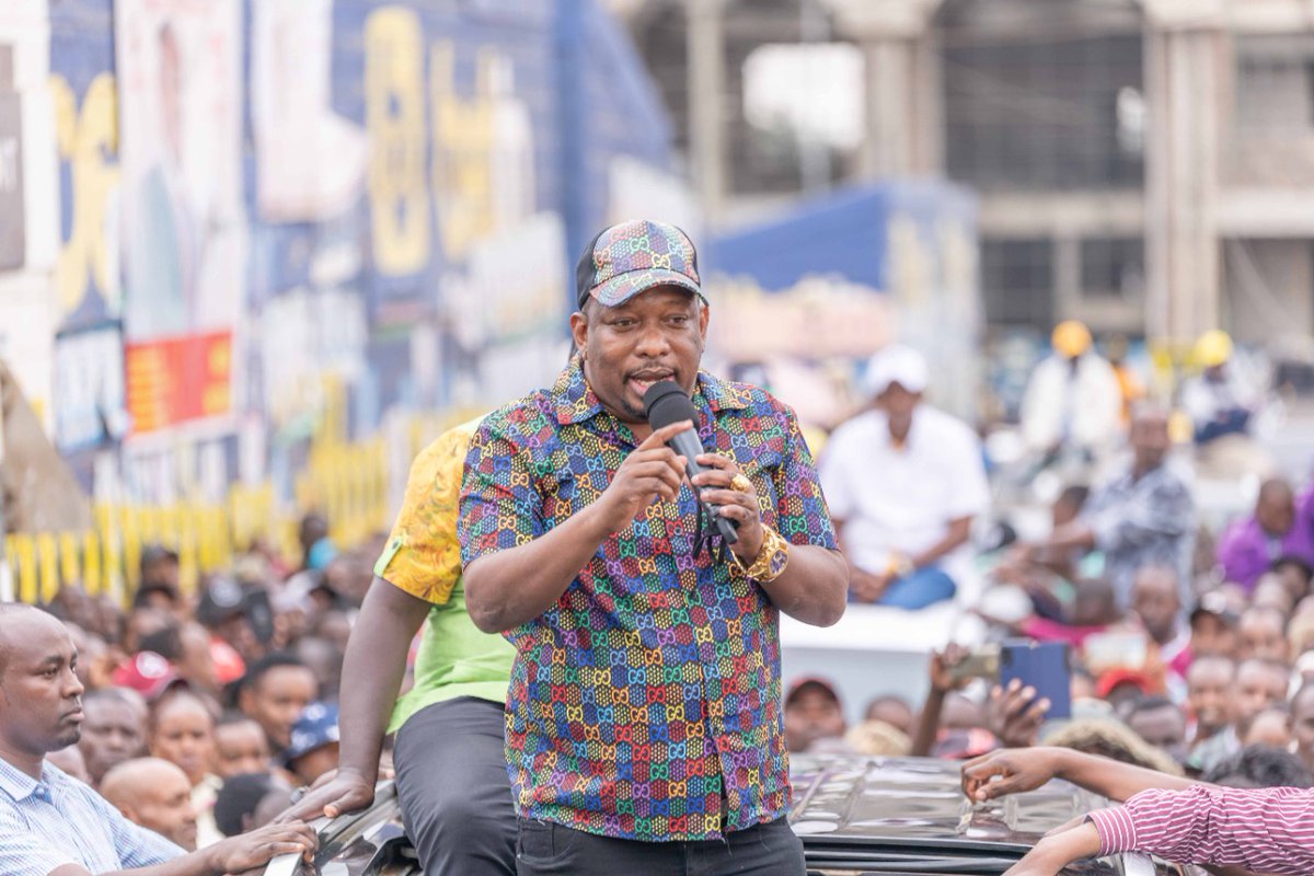 pkmwiandi's tweet photo. #KambaNation is a #HustlerNation.
The message is home, expectant and receptive crowd. The die is cast, let's swear in @WilliamsRuto already. https://t.co/FOGN7yiqtS