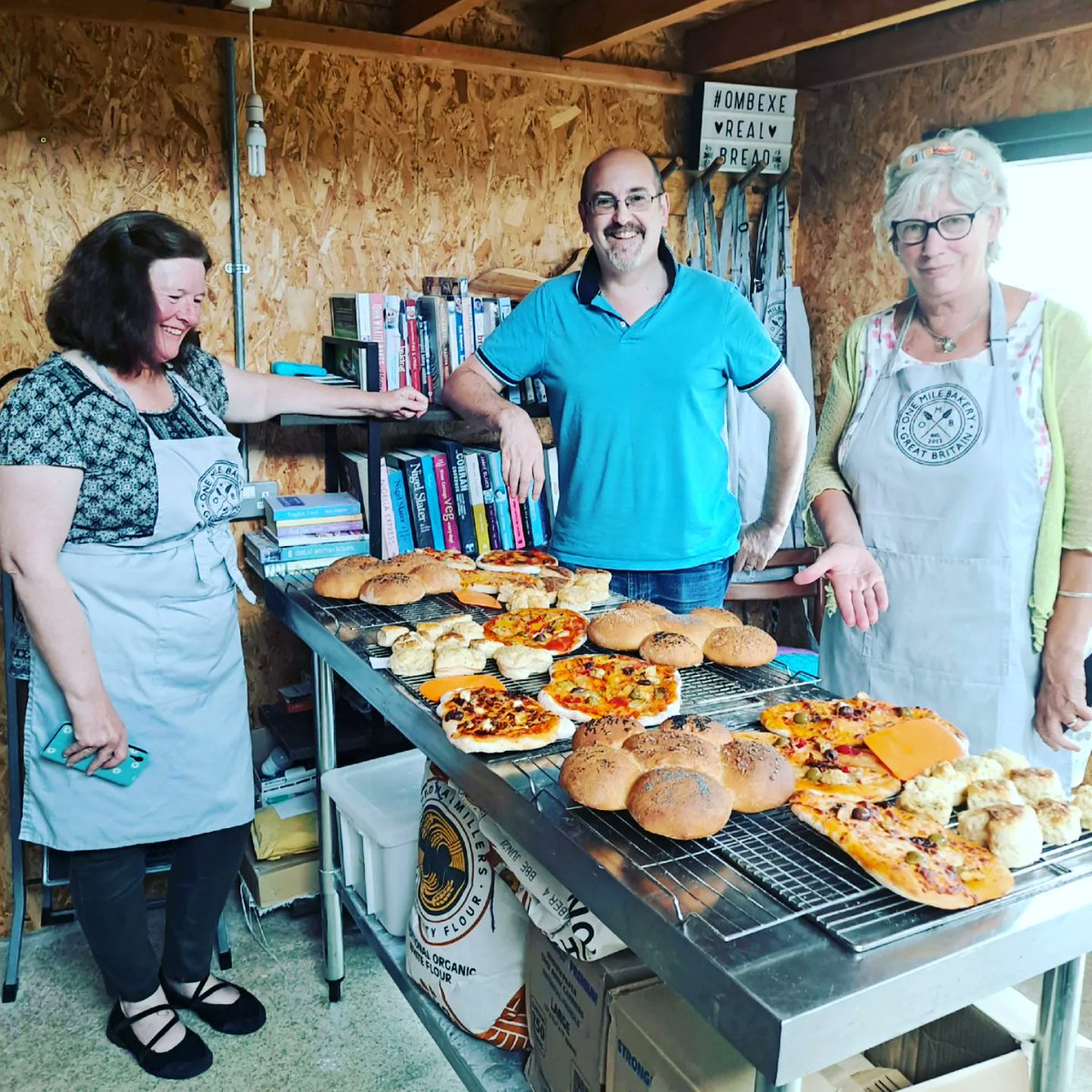 OMBExeter's tweet photo. A fantastic half day taster class today - lots of laughs and fun!
Plus loaves, scones, and pizza lunch galore ๐๐ https://t.co/Sw7nKJfSRQ
for future dates (more dates being added all the time ๐๐ป)
#microbakery #Exeter #ExeterTogether #ExeterLiving #DevonFoodArmy #DevonFoodHour https://t.co/o6kjaBv3Nf