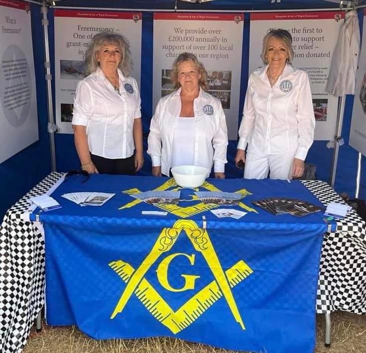 OrderWomen's tweet image. A great day promoting women’s freemasonry at the Southsea Kite Festival. Come along and meet us! @OrderWomen #freemasonry #KiteFlying #Southsea