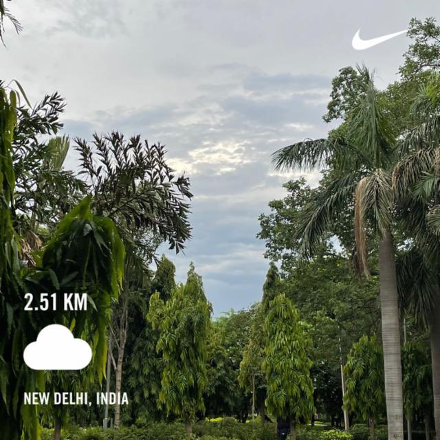 harminderharry's tweet photo. Ran 2.51 kilometres with Nike Run Club
Day2646 of #runningstreak #h_art
Day90 of #100daysofrunningchallenge2022 #HDOR #100daysofrunning
#run #running #nrc #nrcindia #garmin #beatyesterday https://t.co/kMac2F4zC8