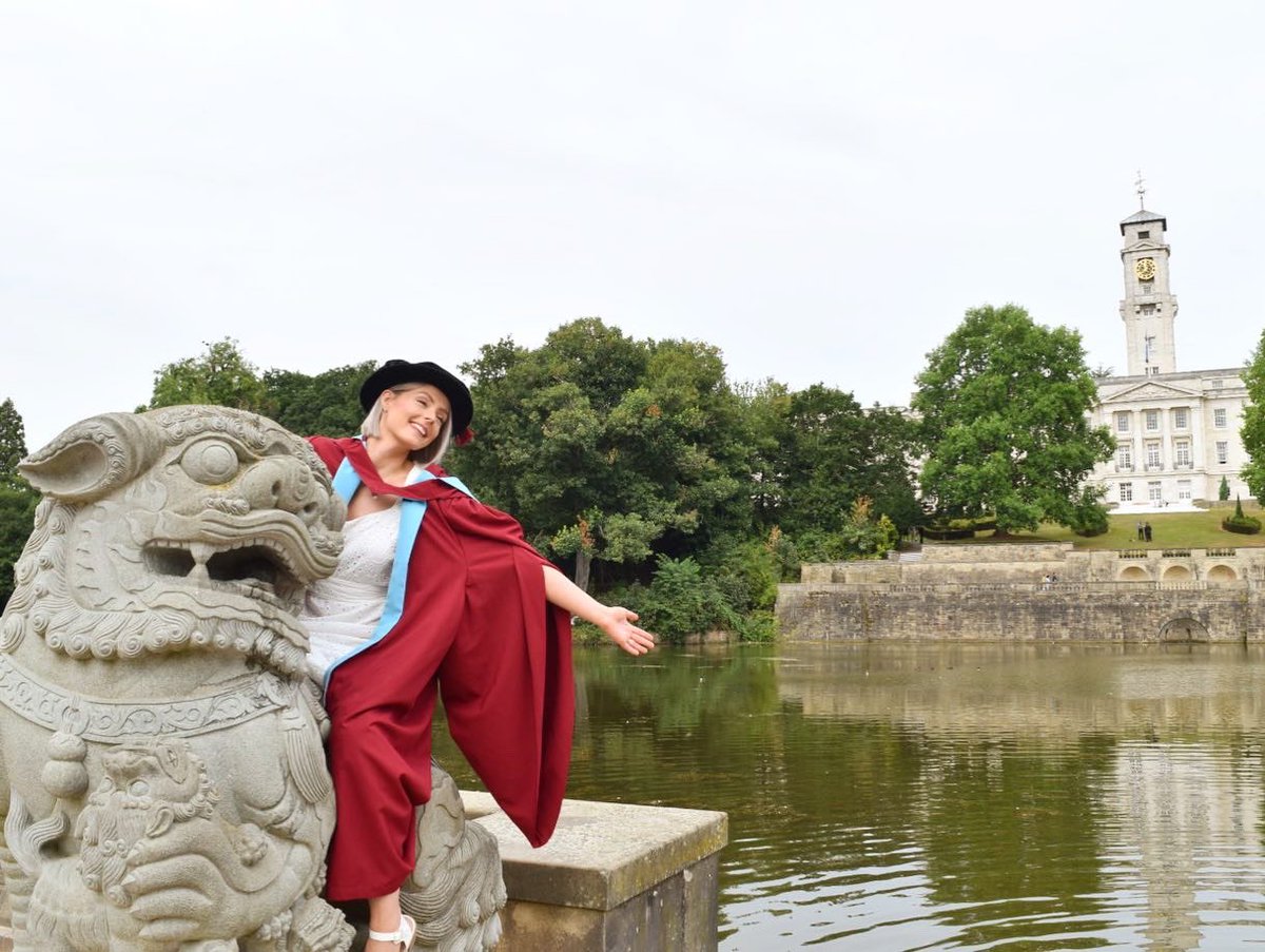 NeuroChloe's tweet photo. and I rode the ningbo lion #lifegoal #uongraduation https://t.co/9jHTHwVmxY