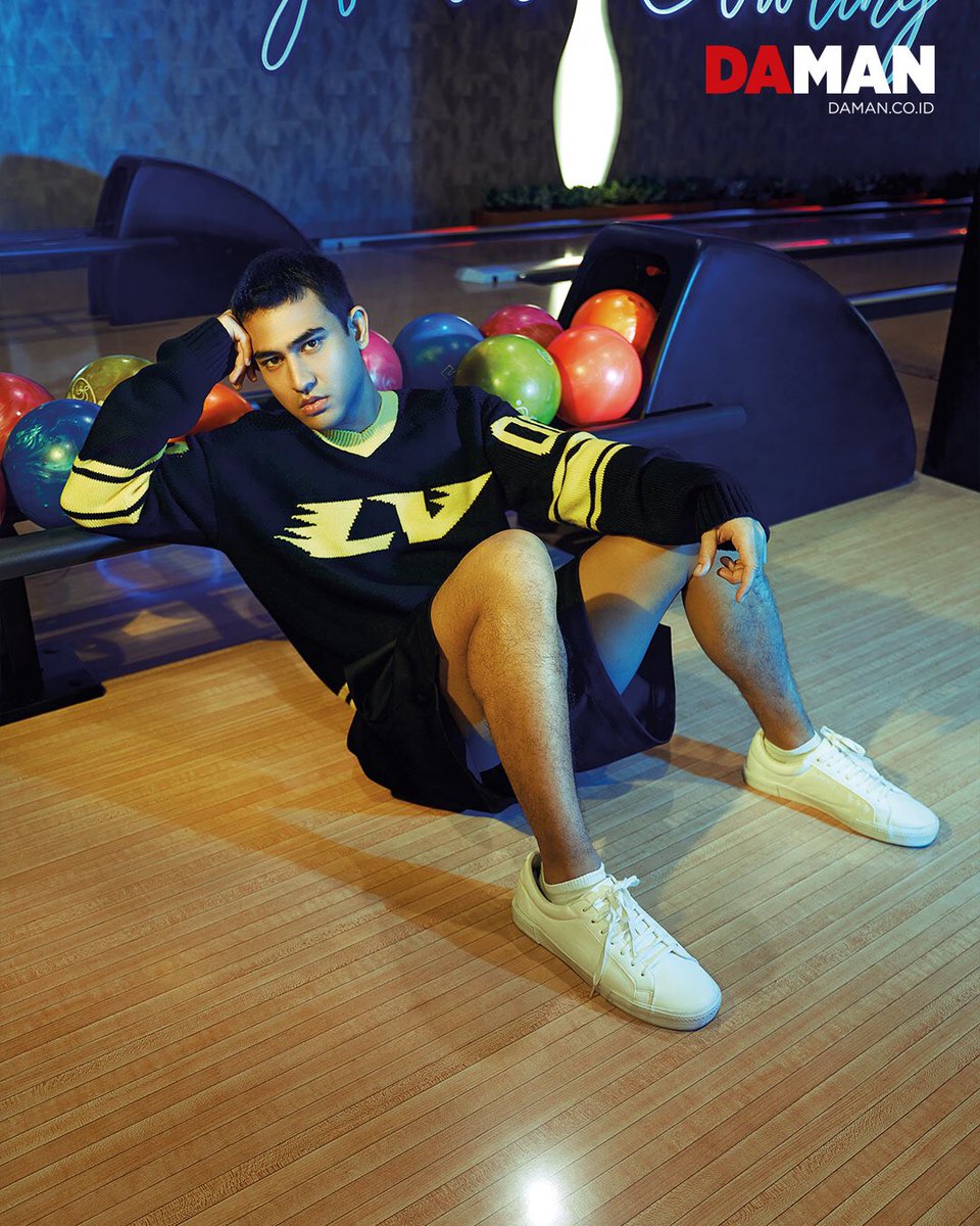 DAMAN_Magazine's tweet image. Happy birthday @MatthewThms 🥳🎉

Revisit our exclusive interview with the actor while showcasing the Spring/Summer 2022 looks on our website 

daman.co.id/grow-with-pass…

#AxelMatthew #ActorInterview