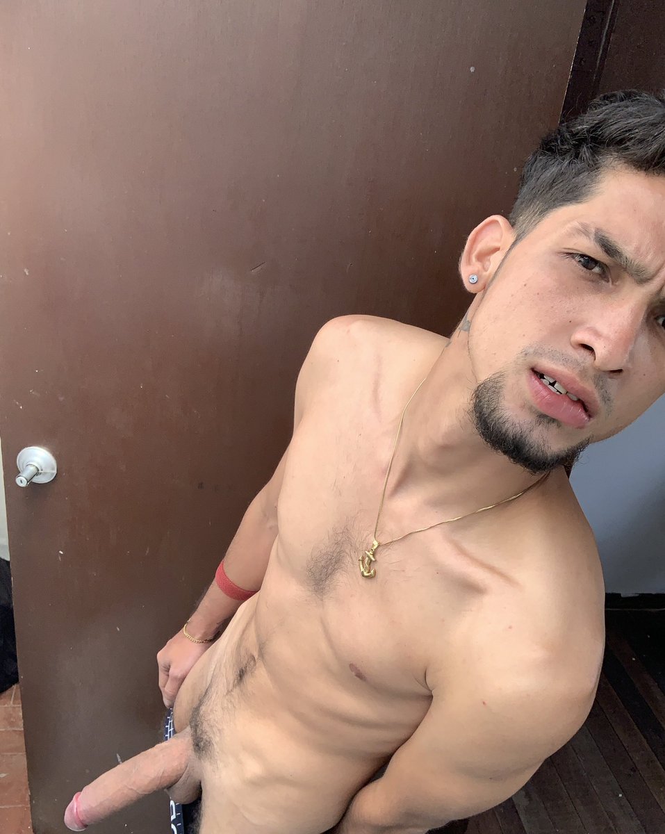 soydavidVz's tweet photo. Estas tardes oscuras me asustan y no me hacen bien 🥹 https://t.co/dJdnsnMtjB