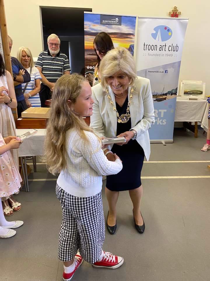 Cara collecting her prize &amp; certificate from Troon Art Club today, Highly Commended, Rita Cotter Art Competition @TroonPS @Troonartclub