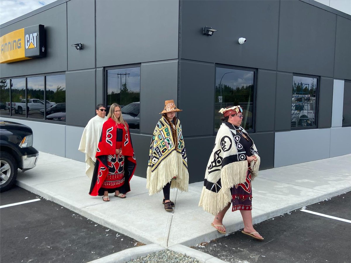 finningcanada's tweet photo. Finning’s Campbell River facility took part in a land blessing ceremony at the new location. The ceremony acknowledges past activity on the land, and expresses gratitude for present opportunities for a strong partnership between the We Wai Kai Nation and Finning.
#FinningCA https://t.co/tB01cK4H5O