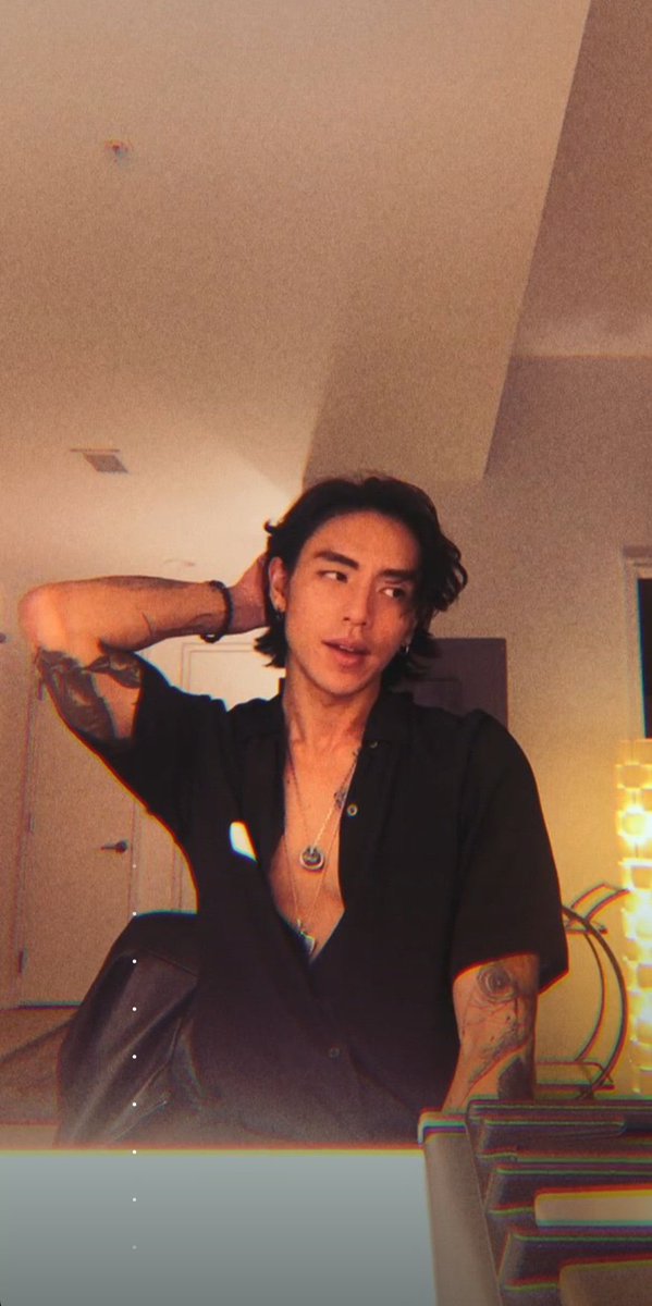 httpzior's tweet image. el sabe que está hot lo sabEEEEE