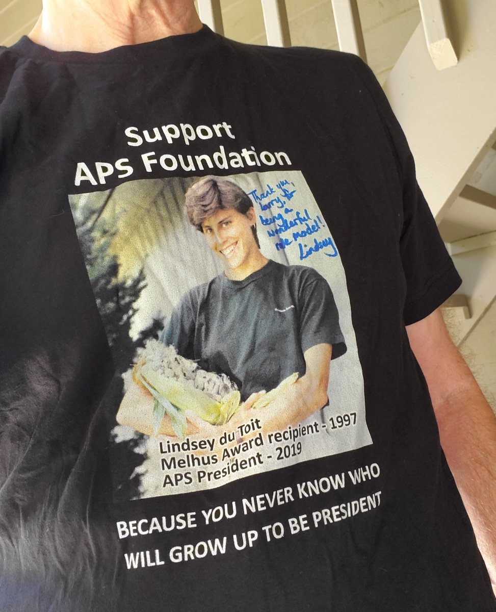 TheLarryMadden's tweet image. Excitement. #PlantHealth2022 starts in 1 week. I wonder if APS @plantdisease will have a new t-shirt this year? I am sure the classic "Big Bang Theory" shirt will be for sale again.