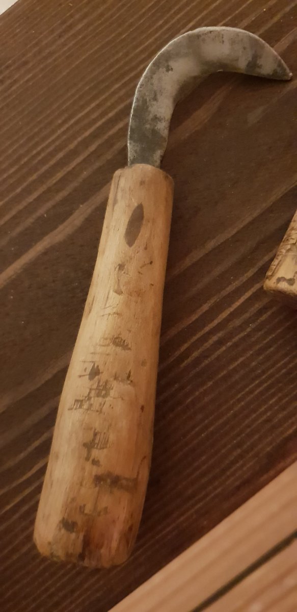 cuenqueando's tweet image. 𝗦𝗮𝗯í𝗮𝘀 𝗾𝘂𝗲 𝗹𝗮𝘀 𝘁𝗶𝗻𝗮𝗷𝗮𝘀 𝘀𝗲 𝗵𝗮𝗰í𝗮𝗻 𝗱𝗲𝗻𝘁𝗿𝗼 𝗱𝗲 𝗹𝗮𝘀 𝗯𝗼𝗱𝗲𝗴𝗮𝘀? Curiosidades sobre nuestro pasado es lo que aprendemos en la Ruta Etnográfica que se hace todos los sábados a las 18.30 en Huete, un plan fresquito para toda la familia!