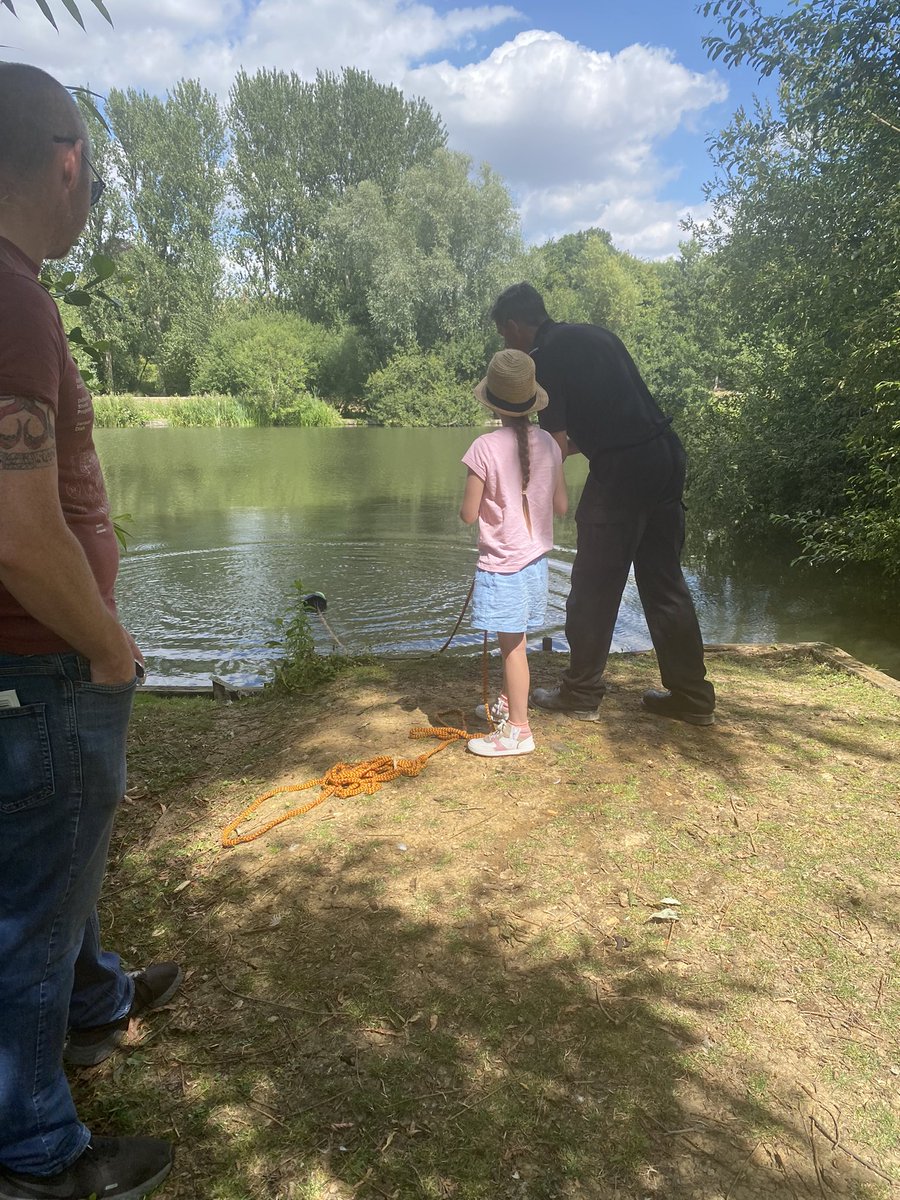 Yesterday in Brackley I learnt alongside residents how to throw a rescue throw line. Water safety for all ages is so important,  recognising a safe spaces to swim and a places with hidden dangers. @northantsfire #watersaftey #safe4summer