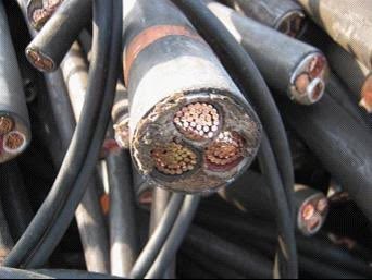 Telecomsengine1's tweet image. Maidstone Copper Cable Theft

The latest incident is one of the biggest so far, knocking out broadband and phone services for around 8,000 homes and businesses across Maidstone, Sutton Valance and Staplehurst in Kent.
#Maidstone #Staplehurst #suttonvalance #Kent #cabletheft #Bt