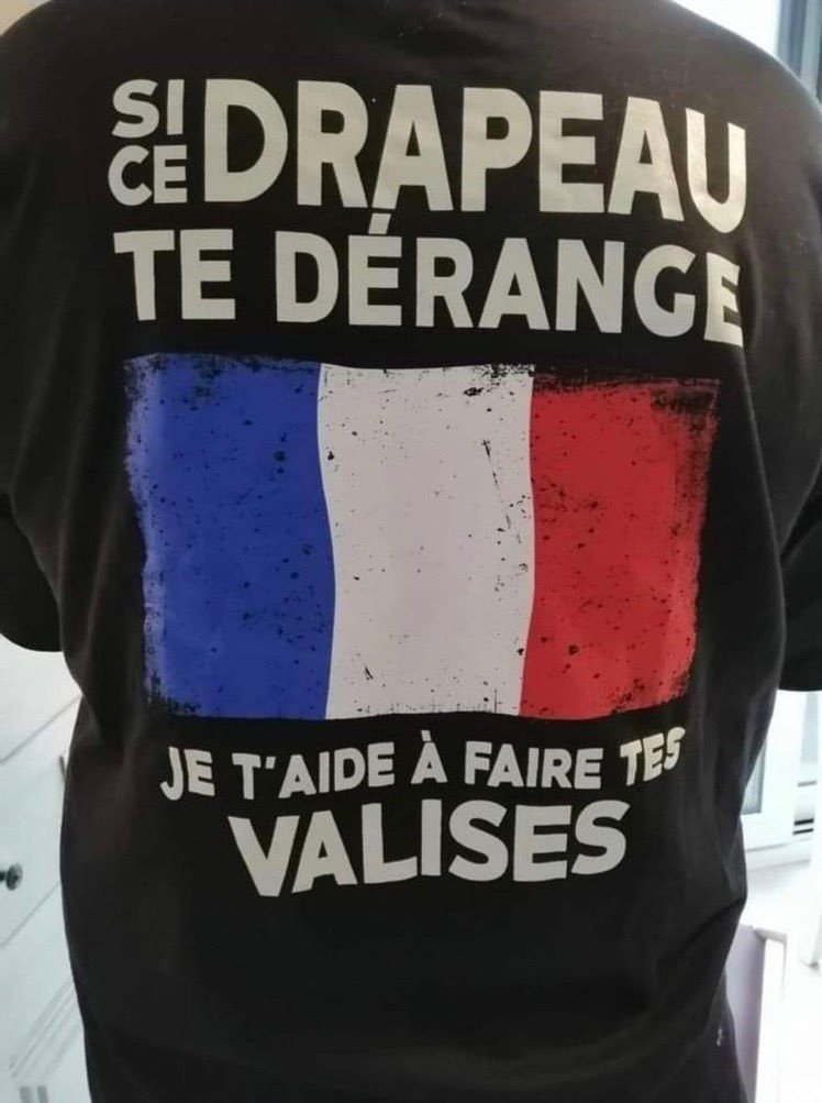 LeblancPhilip14's tweet photo. Bonne soirée mes amis https://t.co/KsXfyvAz4H