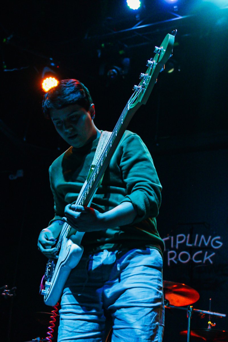 ohcometaband's tweet photo. ¡¡Gracias por tanto!!🤍☄
La semana pasada vivimos momentos increíbles que no olvidaremos. ✨

Les compartimos algunas postales de la primera noche en el @ForoIndierocks  
.
.
📸 by: @soyunpokemon_ https://t.co/ElUXXapAyd