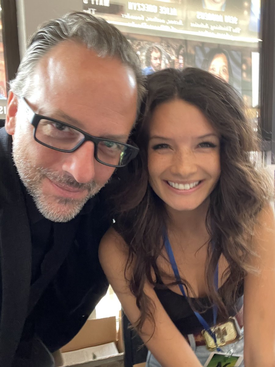 SethAndrewsTTA's tweet photo. Ran into @alicefood at #NaNoCon. https://t.co/fLOPBQRsY6