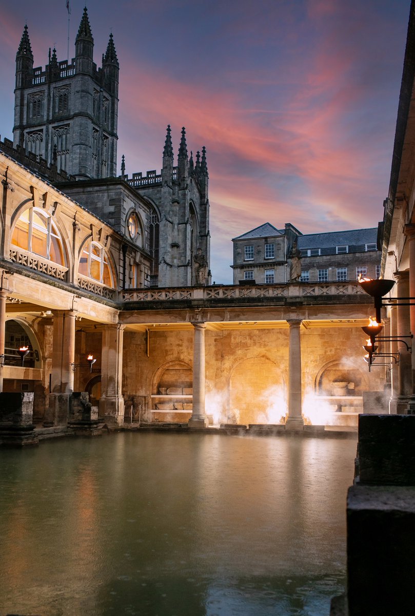 Do you have plans for the weekend? We are open until 10pm, last entry 9pm. Come in and spend the evening with us beside the torchlit Great Bath! ✨ ow.ly/ukgo50K7snM
