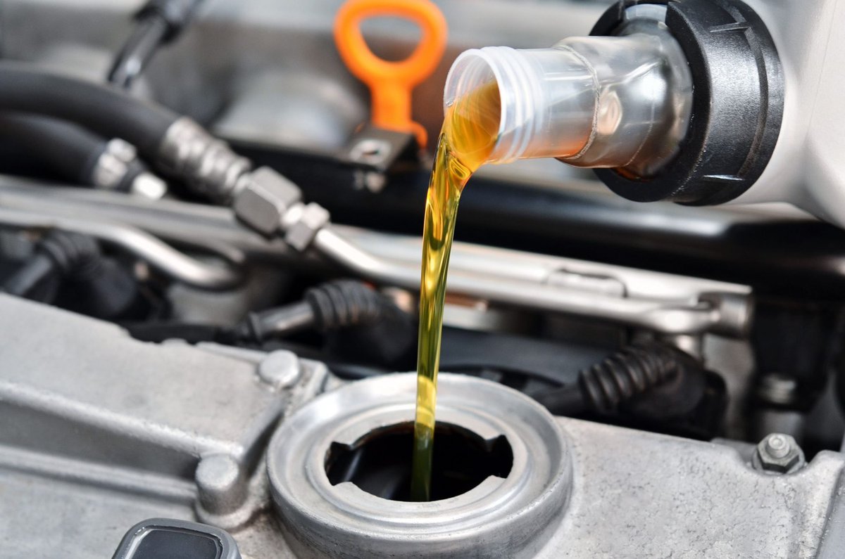 SenMecanoAuto's tweet photo. Entretenir votre moteur                                Faire une bonne vidange https://t.co/VwLf1njt7x