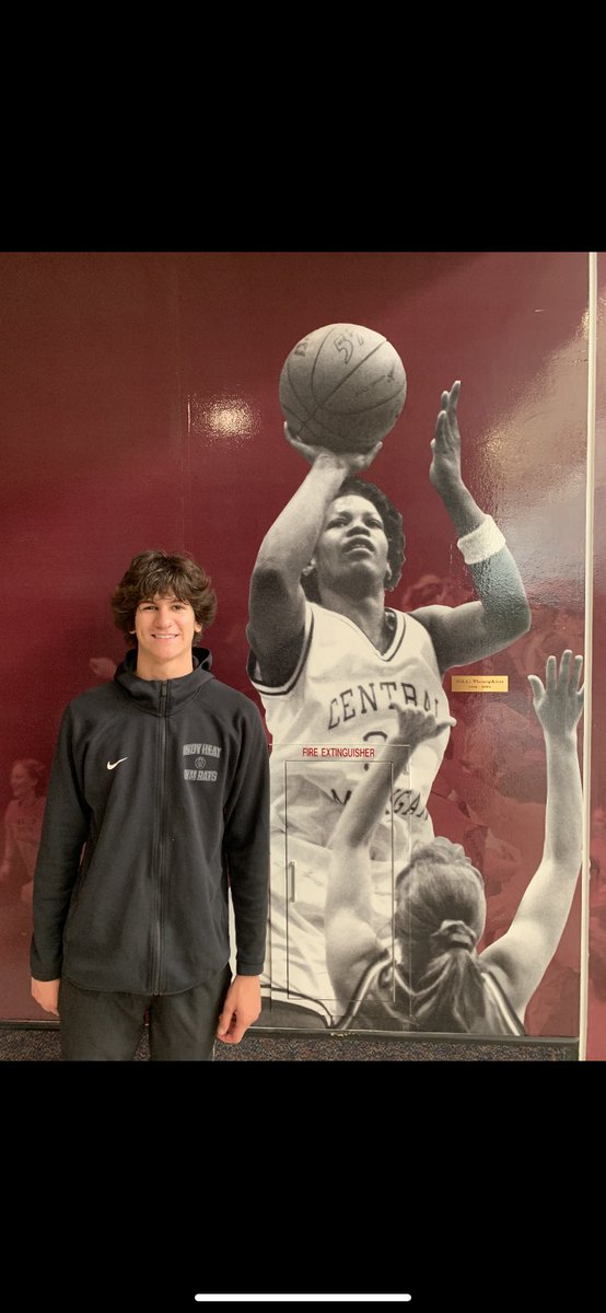 Adam Hardy (@adamhardy0) on Twitter photo Had a great camp today at CMU, on my way out I passed by <a href="/BigNikThompkins/">Nikki Thompkins</a> photo on the wall!
Thanks <a href="/CoachTonyBarbee/">Tony Barbee</a> <a href="/CMUMensBBall/">CMU Men's Basketball</a> Had a great camp today at CMU, on my way out I passed by <a href="/BigNikThompkins/">Nikki Thompkins</a> photo on the wall!
Thanks <a href="/CoachTonyBarbee/">Tony Barbee</a> <a href="/CMUMensBBall/">CMU Men's Basketball</a>