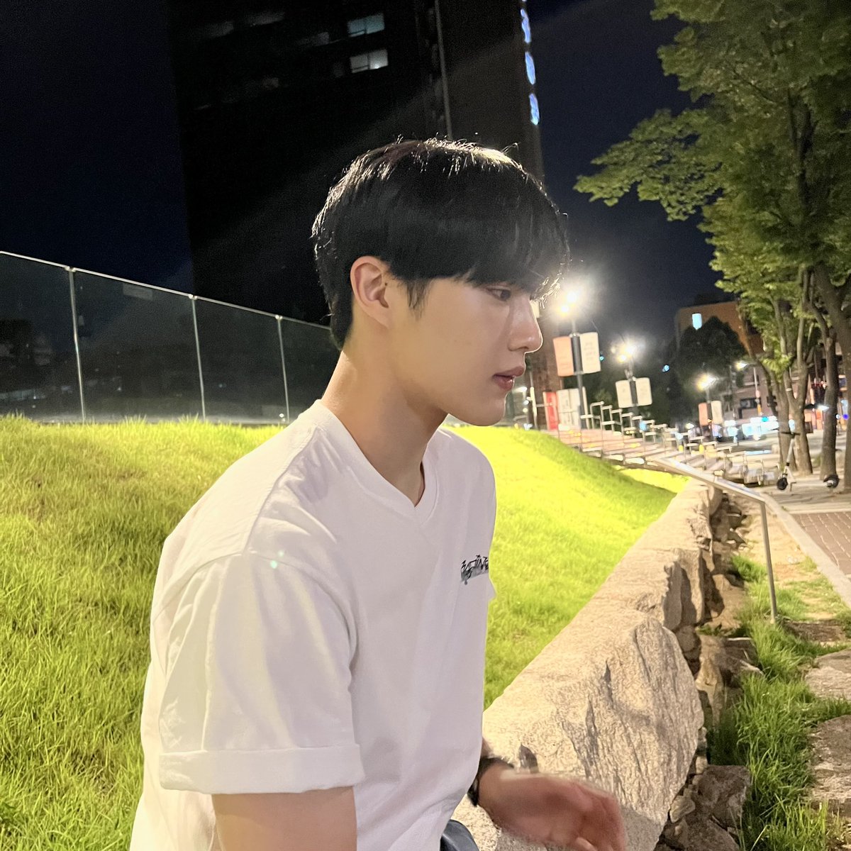 대영                                             진우