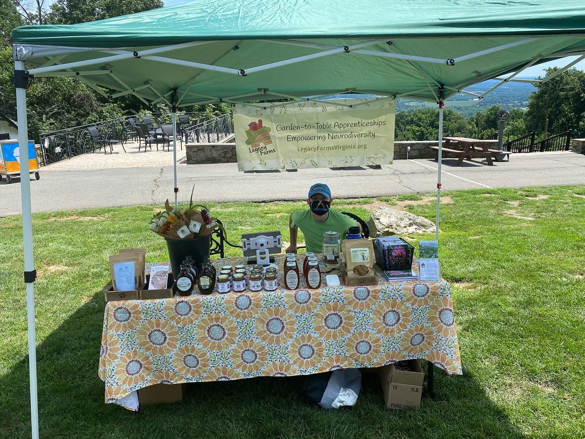 Come on out and see us at our 2 markets today.
We have a flower exclusive market at Farmer Johns Market 15520 James Monroe Hwy Leesburg, VA. And our dog treat chocolate and honey stand at <a href="/BearChaseBrew/">Bear Chase Brewing Company</a> 33665 Bear Chase Ln Bluemont, VA.