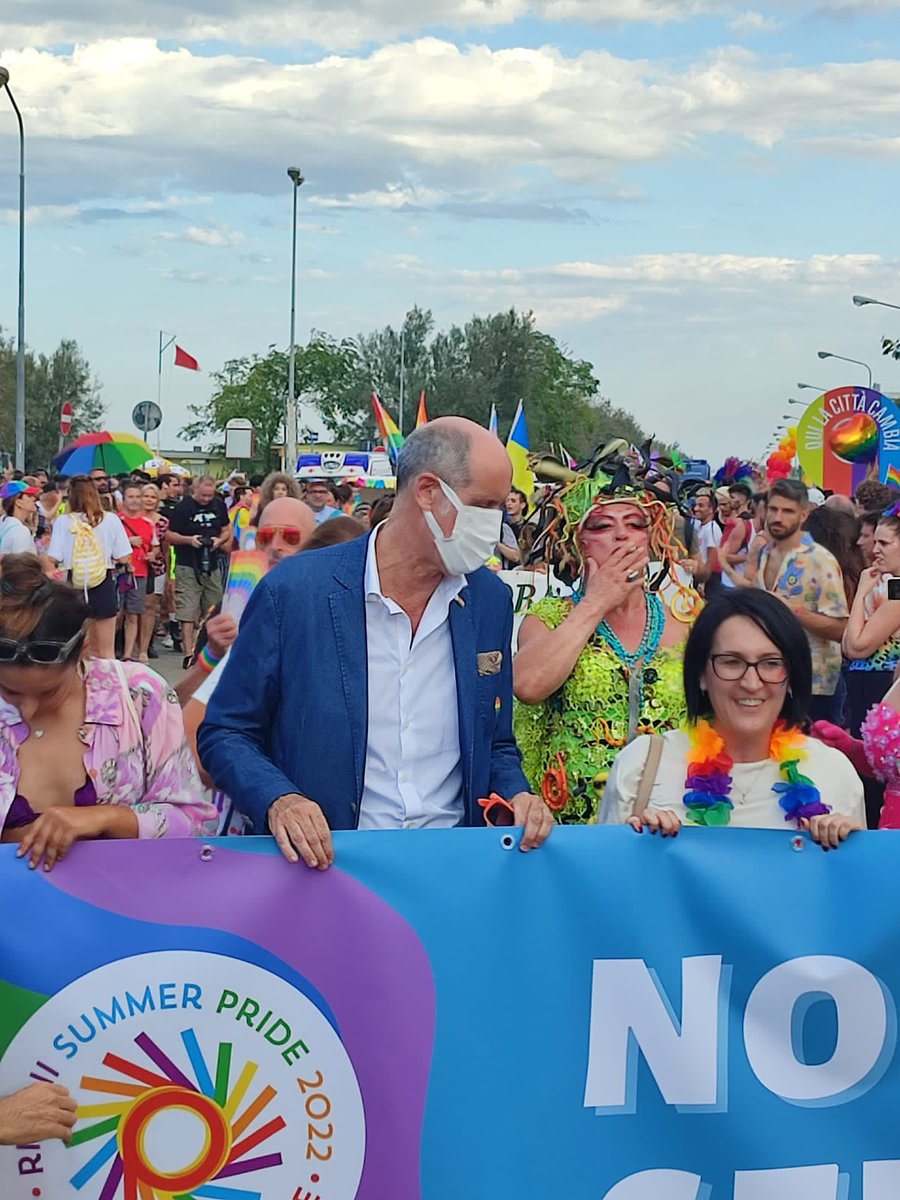 Wonderful atmosphere here at the 🏳️‍🌈 Rimini Pride. Together to built a better future for all

***

Bellissima atmosfera al 🏳️‍🌈Rimini Pride. Assieme per costruire un futuro migliore per tutt*