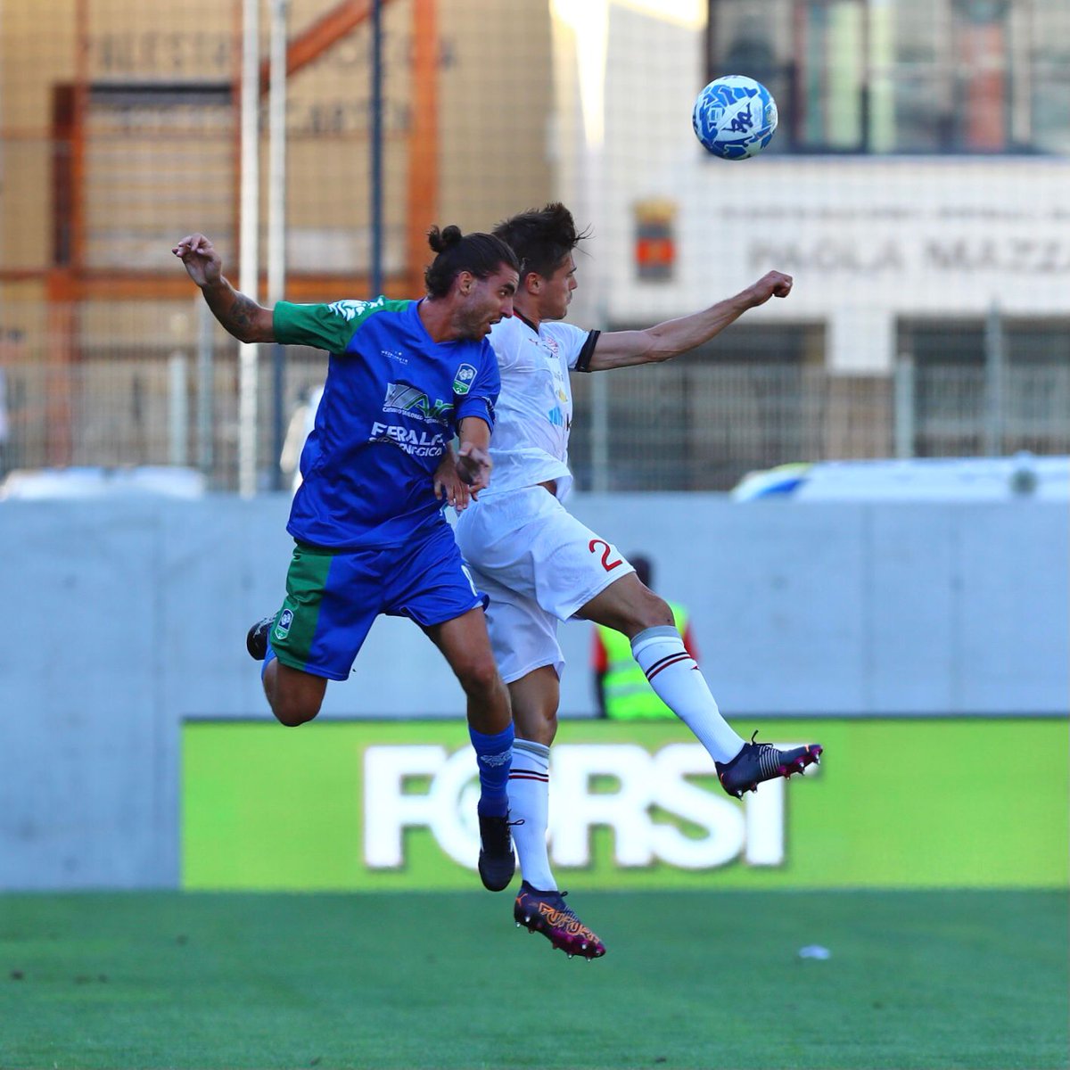 fclubsuedtirol's tweet photo. ⚽️HALF TIME
Ospiti in vantaggio grazie al gol di Siligardi: 0-1 al riposo.
#FCS #FCSFER #Whitereds https://t.co/oZ3sGmn6aO
