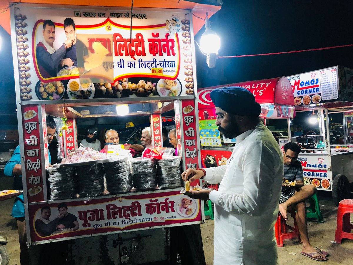 TajinderBagga's tweet photo. Litti Chokha at Patna Maurya lok https://t.co/QAaLYLQ2HX