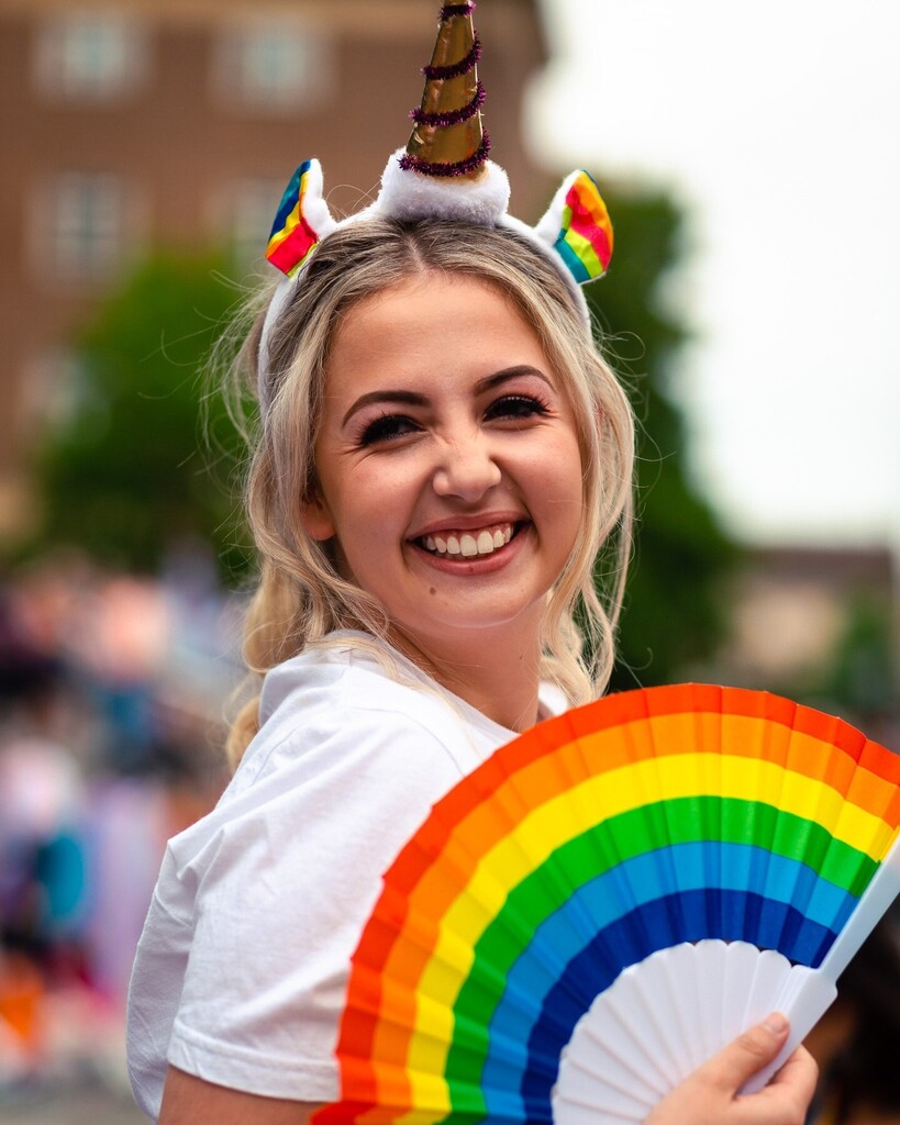 foyersphoto's tweet photo. Wonderful day in Norwich, So many amazing people! 1 of 6 #norwichpride #norwich #cityofstories #prideday🌈 #pridefun #streetphotography #peoplewatching #thisisnorwich #lifeinafinecity #lgbtq #lgbt #foyersphotography #streetphotographer https://t.co/X9EBViMTrK https://t.co/vYwJH3hXf9